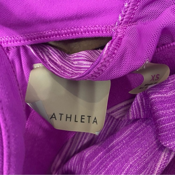 Athleta Top Women’s STRIDE CRUNCH & PUNCH TANK Purple Bra Support tank Size XS - Picture 5 of 6